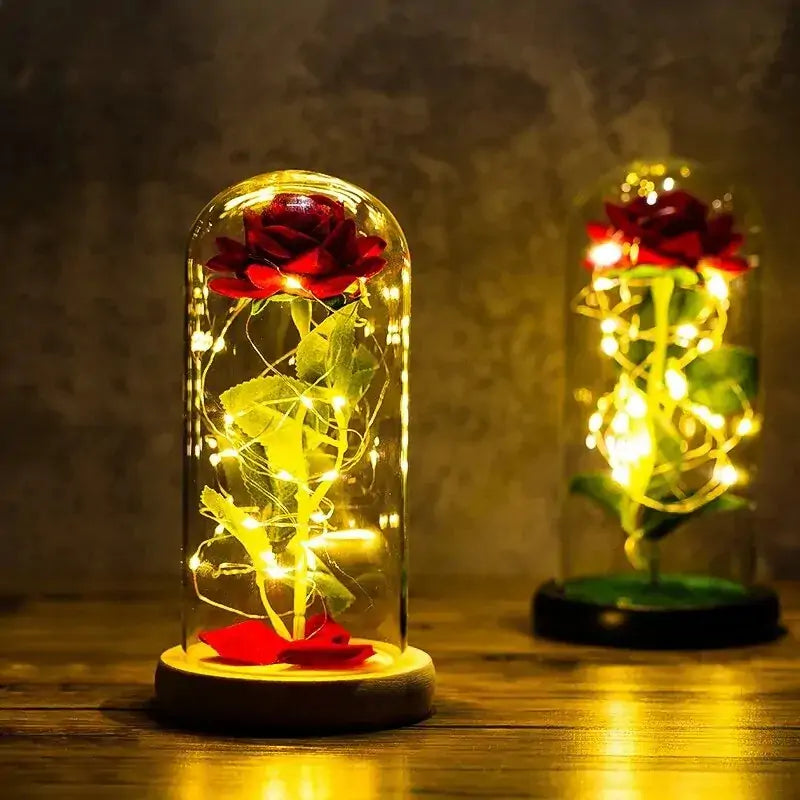Ruža u Staklu – Večni Simbol Ljubavi sa Romantičnim LED Svetlom ✨